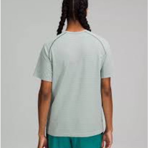 Lululemon men’s Metal Vent Tech In Tidewater strip shirt - Picture 3 of 7